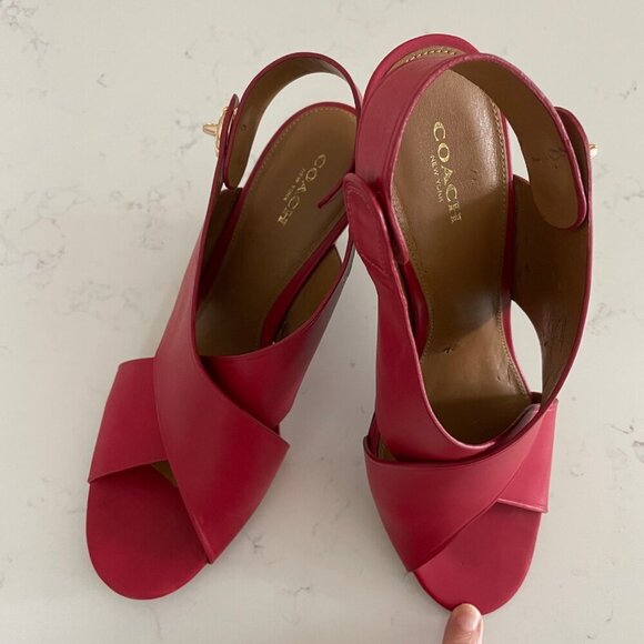 Coach Rosanne Wedge Manmade Cross Strap Sandal Turnlock Gold Hard Red Brown 9.5B - Picture 2 of 13